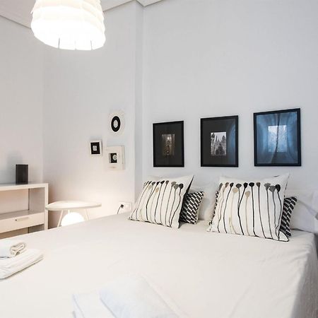 Alhondiga Suite Apartment With Terrace Sevilla Exteriör bild