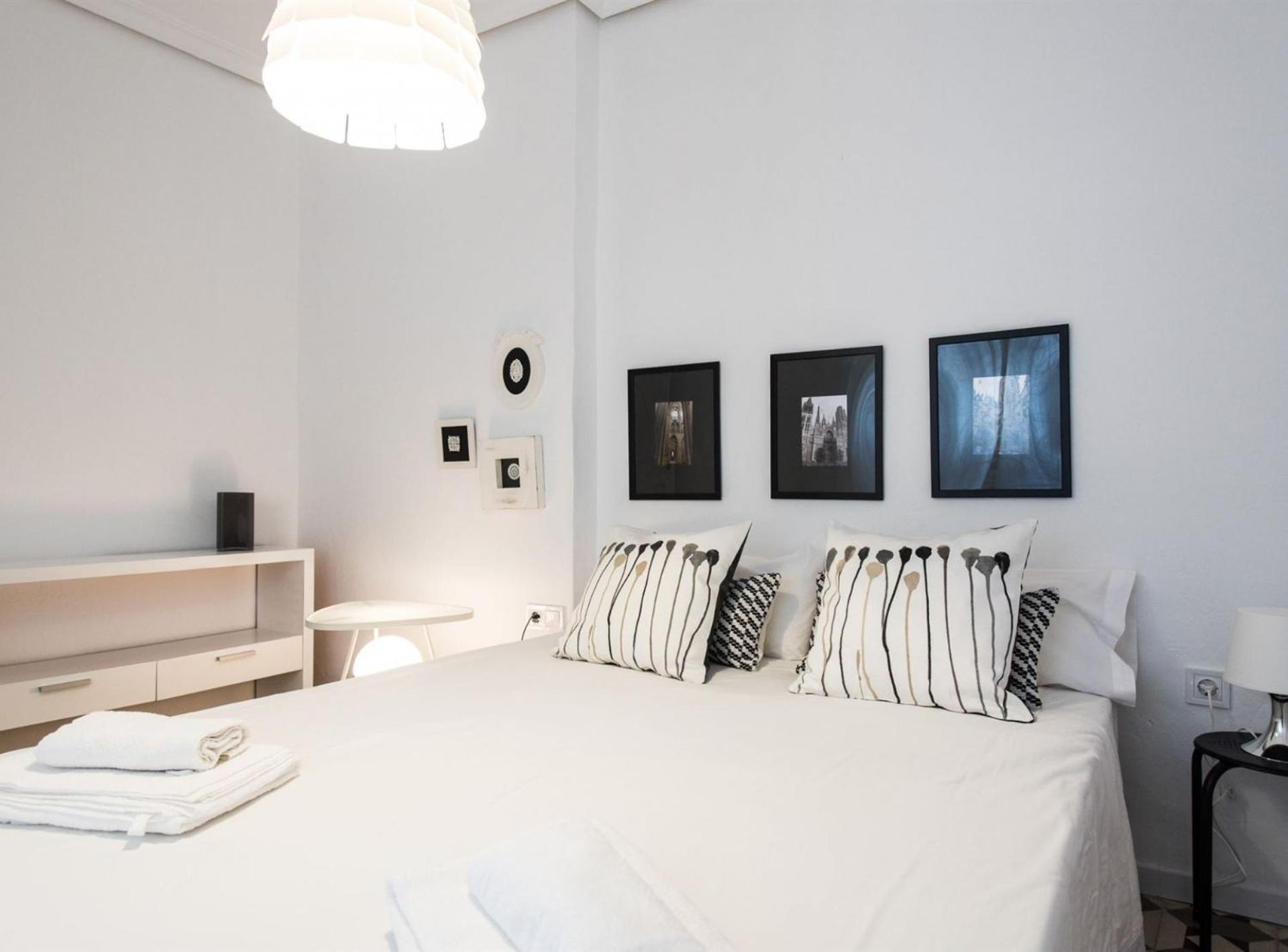 Alhondiga Suite Apartment With Terrace Sevilla Exteriör bild