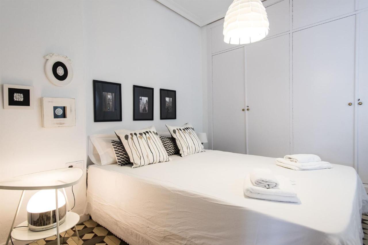 Alhondiga Suite Apartment With Terrace Sevilla Exteriör bild